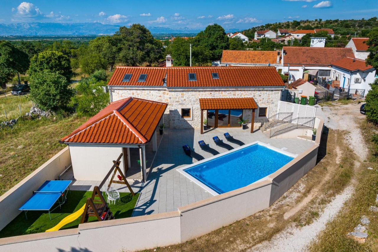 Stone Villa Miandri Sukosan Exterior photo